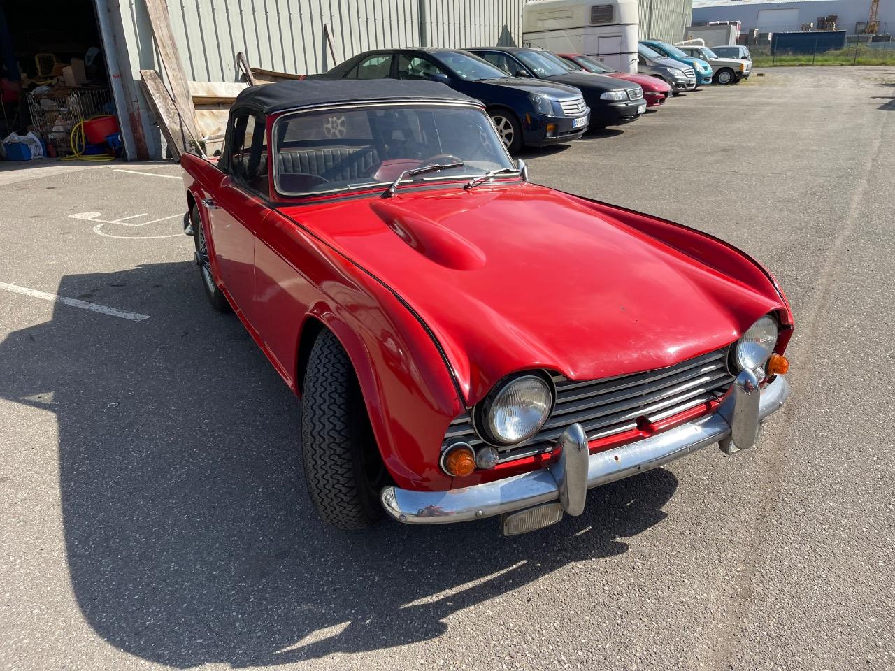 TRIUMPH TR4 - 1964 LesAnciennes.com