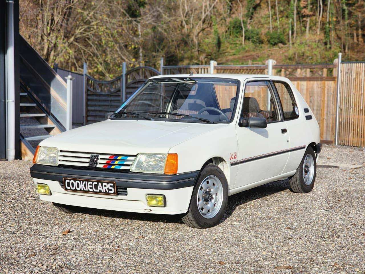 PEUGEOT 205 XS - 1988 LesAnciennes.com