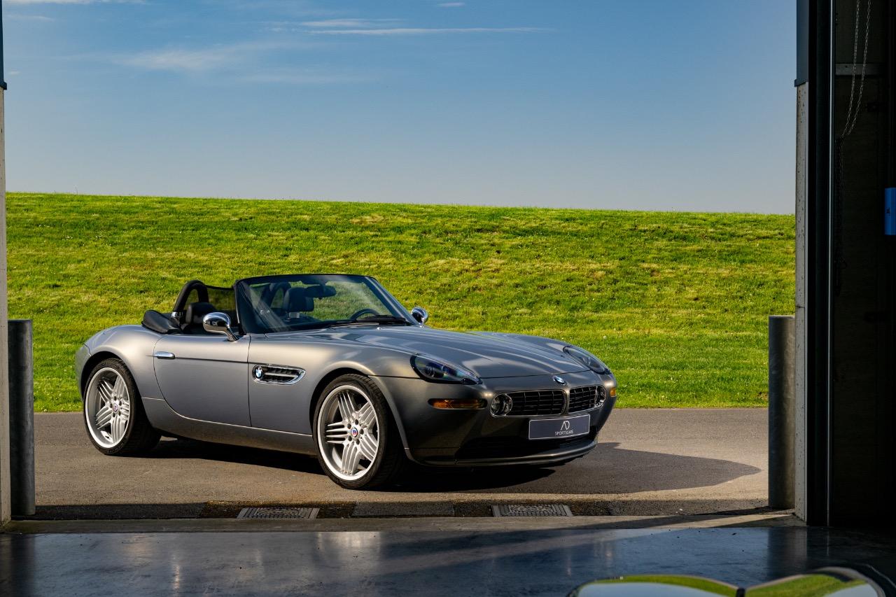 BMW Z8 | Stratus Grau - 2002 LesAnciennes.com