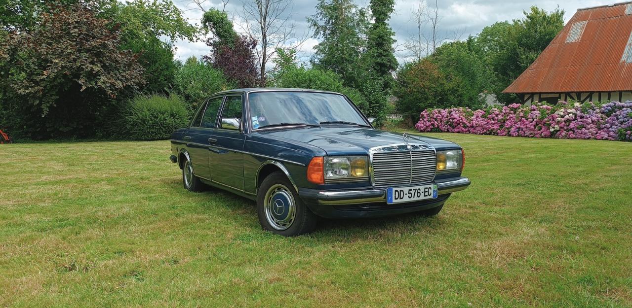 MERCEDES 230 E W123 - 1984 LesAnciennes.com