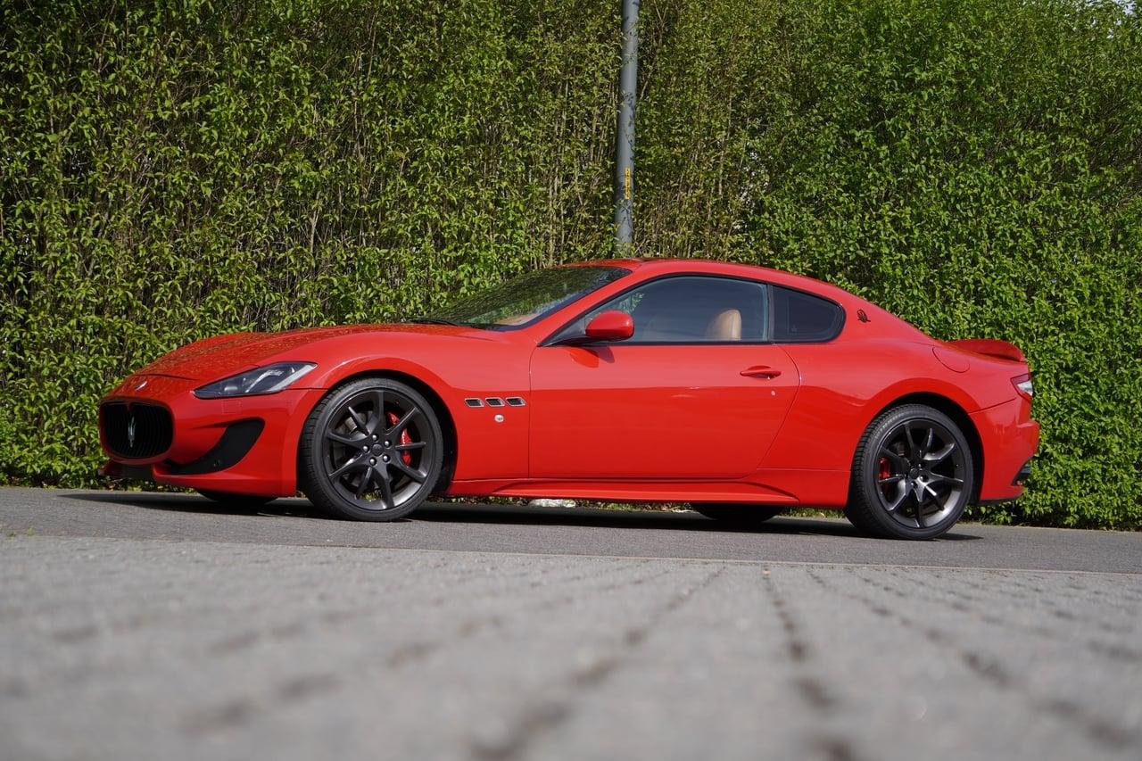 2015 Maserati Granturismo Sport 4.7L V8 LesAnciennes.com