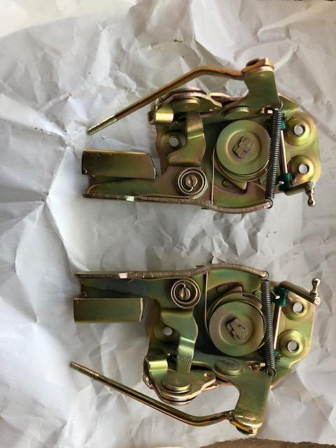 Serrures de portes pour Lamborghini Miura LesAnciennes.com