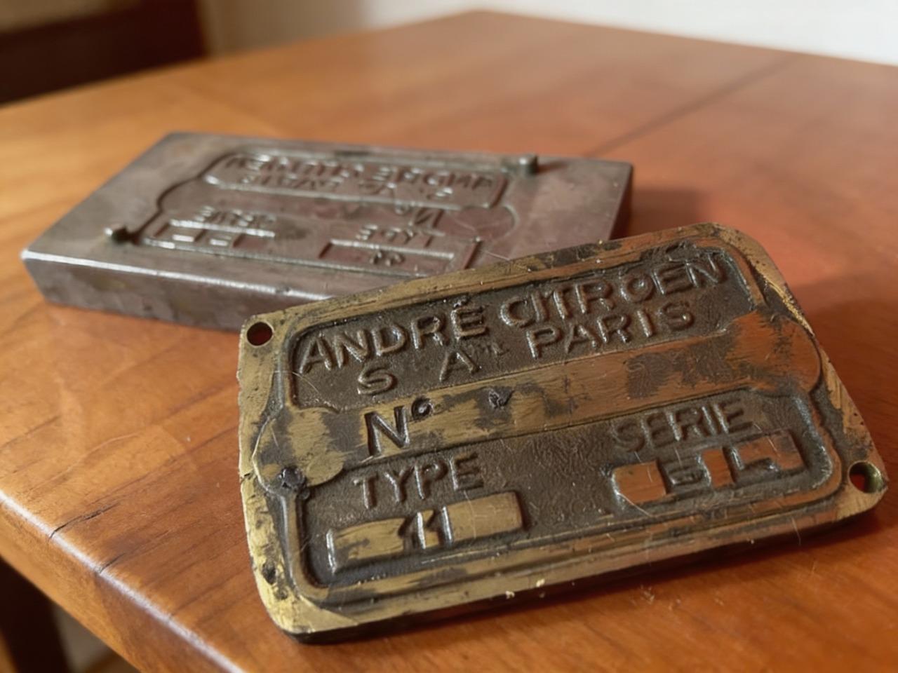 CITROEN TRACTION AVANT 11BL - matrice plaque LesAnciennes.com