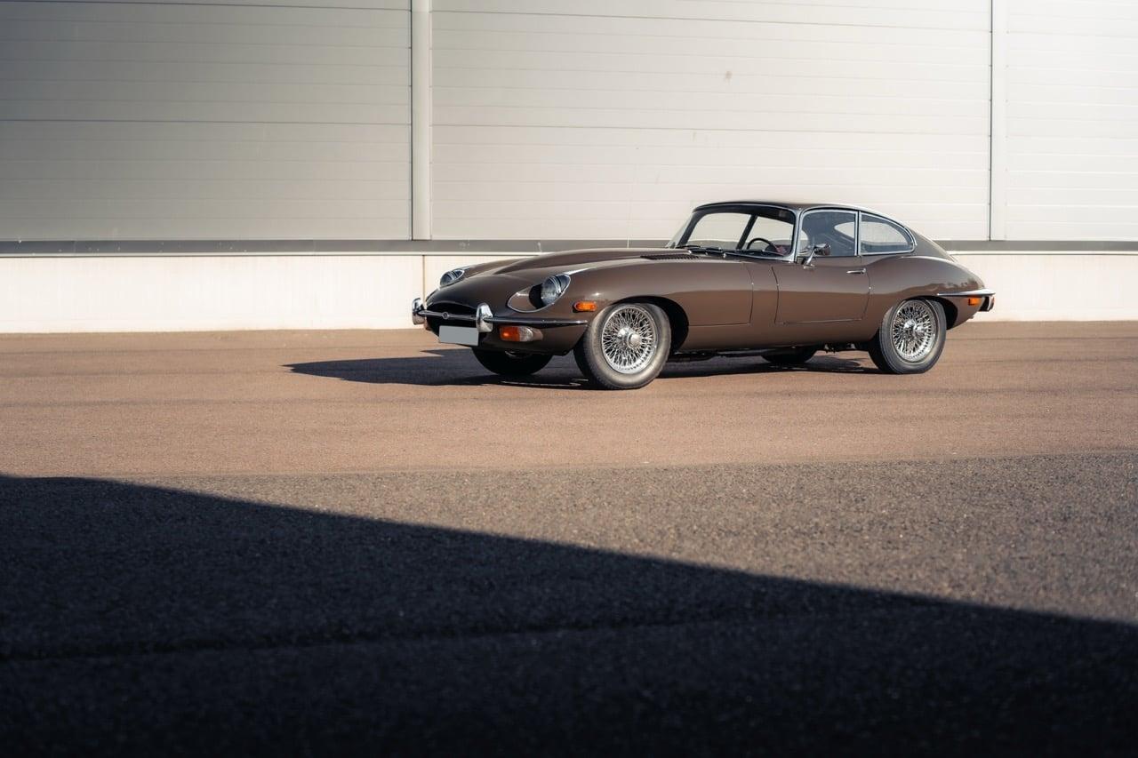 1969 Jaguar E-Type Series 2 FHC LesAnciennes.com