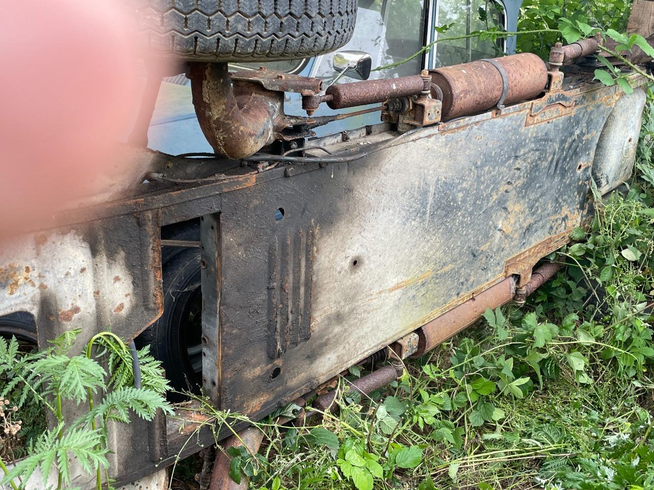 Chassis sur roues CITROEN Ami 6 break LesAnciennes.com