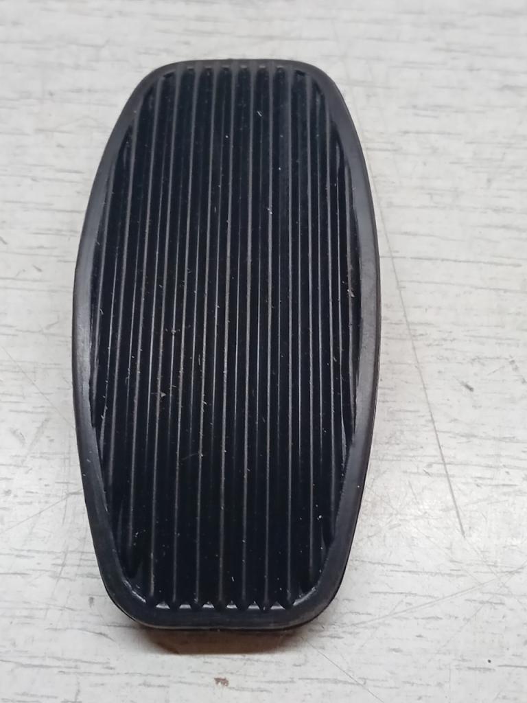 4187379 CACHE PEDALE ACCELERATEUR FIAT 127 128 LesAnciennes.com