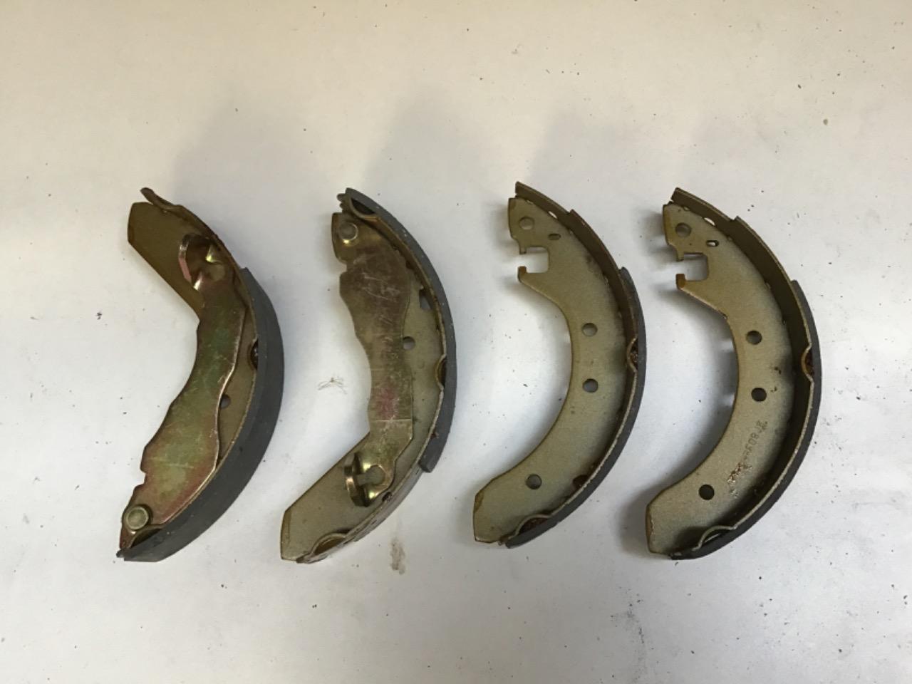 MÂCHOIRES FREINS AUSTIN/ROVER LesAnciennes.com