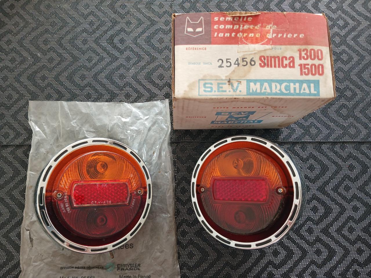 Feux arrière SIMCA 1300 1500 berline LesAnciennes.com