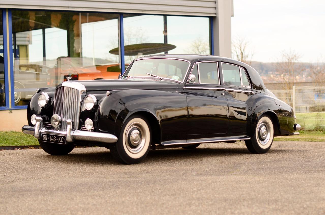 BENTLEY S2 Countryman - 1961 LesAnciennes.com
