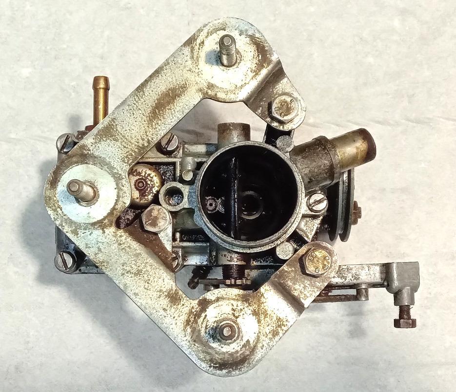 Carburateur RENAULT 4L, R6 LesAnciennes.com