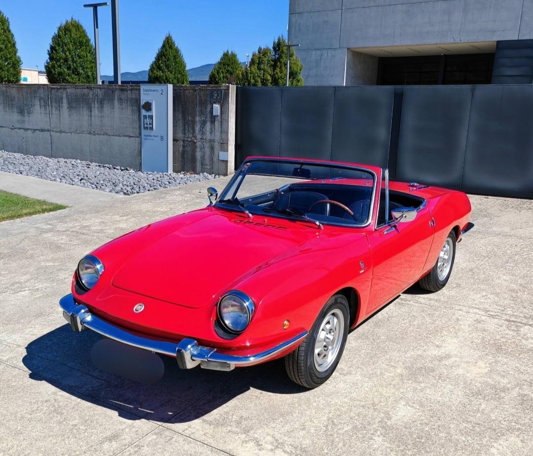 FIAT 850 Sport Spider 0.9 52 - 1969 LesAnciennes.com