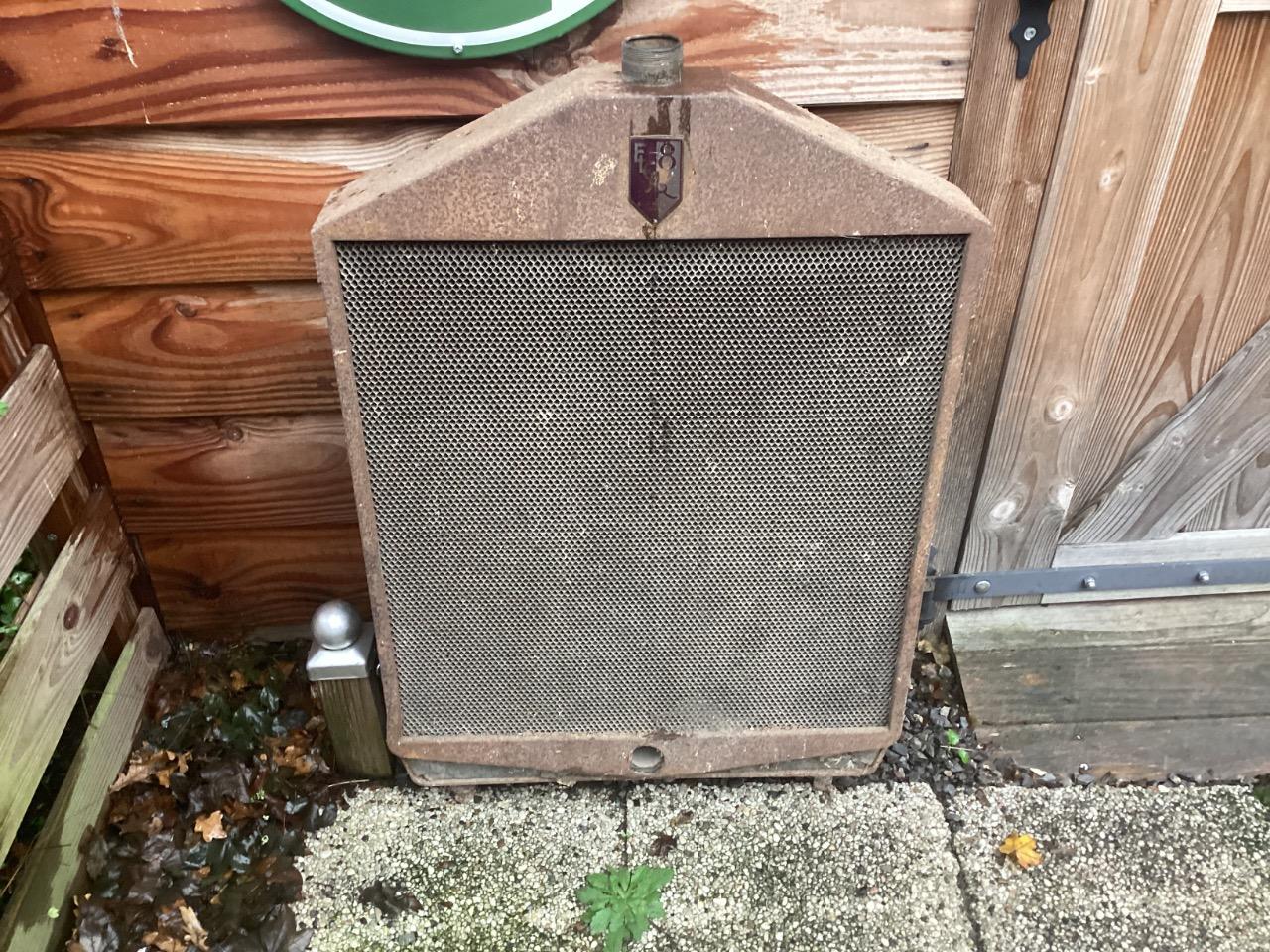 Radiateur / Calendre ELCAR 8 1926-1931 LesAnciennes.com