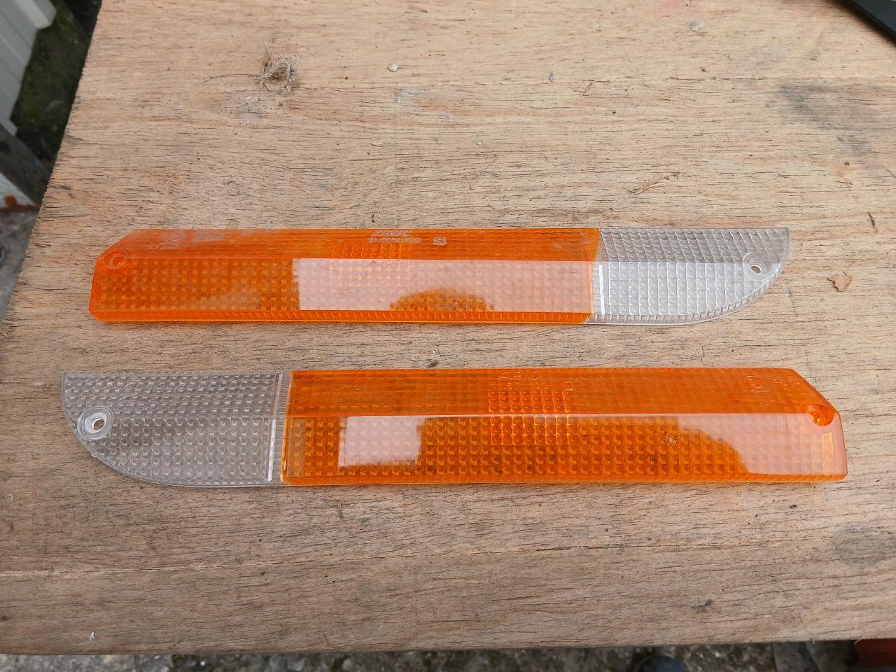 Clignotant PEUGEOT 504 LesAnciennes.com