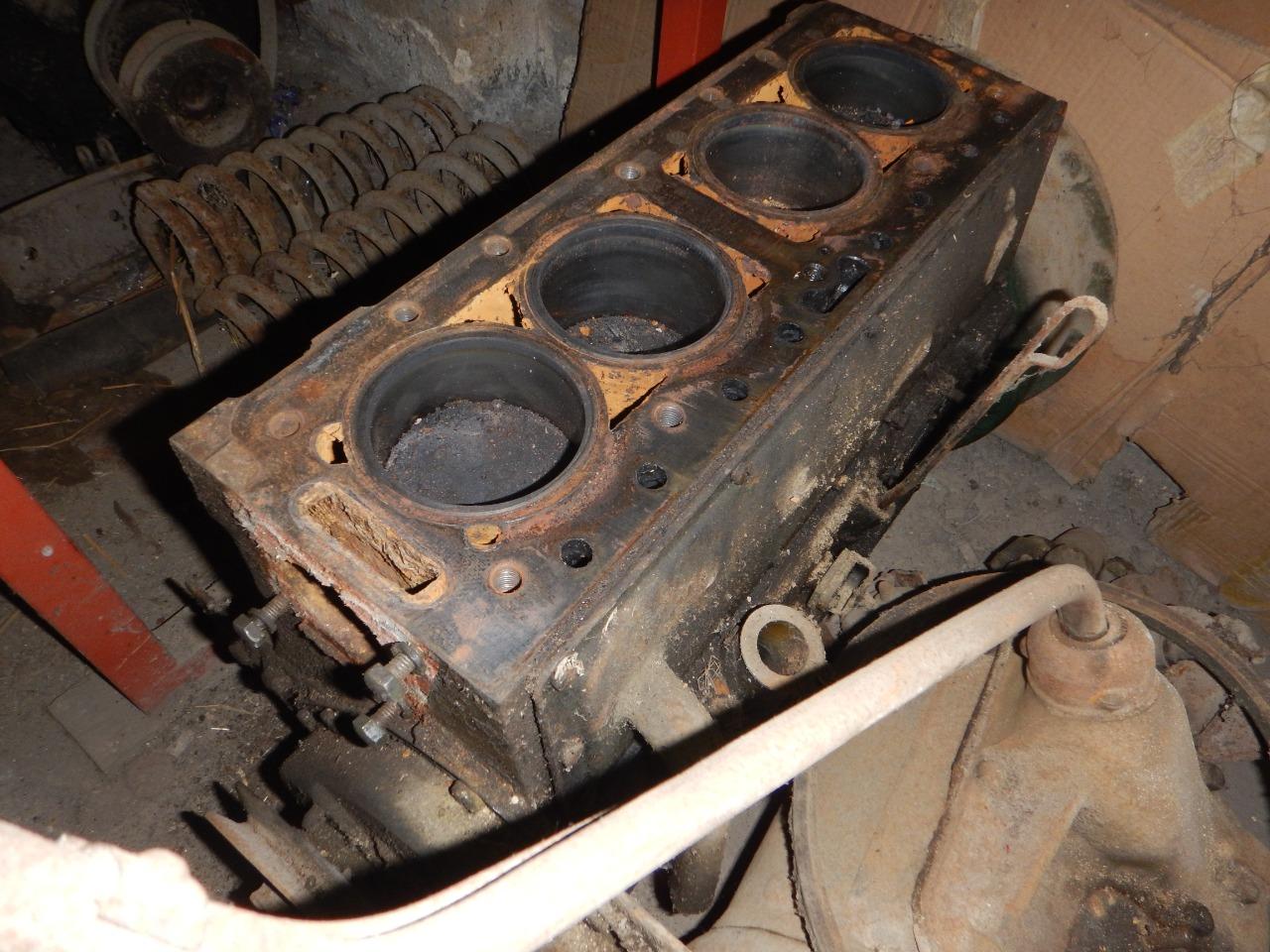 Bloc moteur RENAULT Frégate Colorale, Goelette LesAnciennes.com