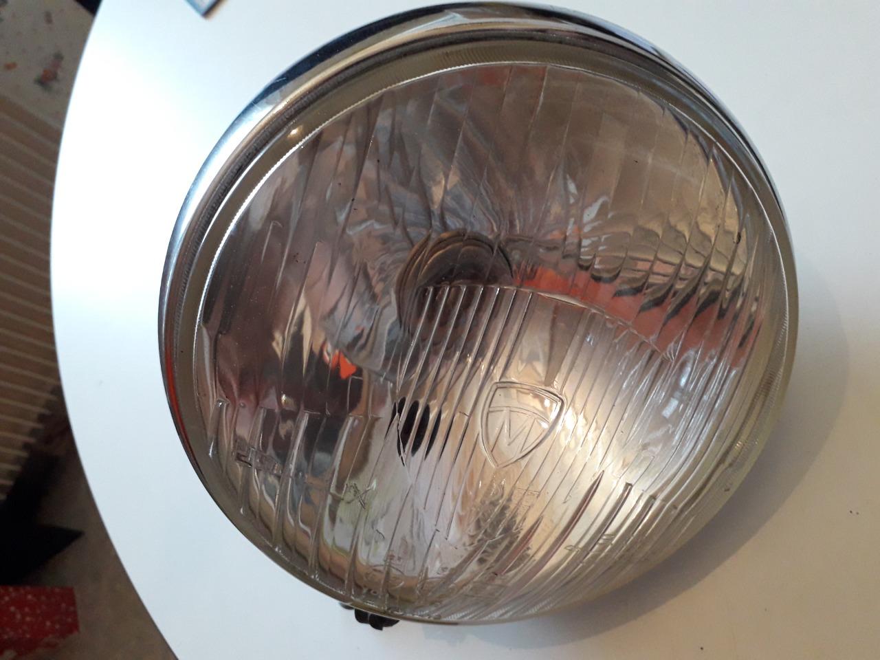 UN PHARE MARCHAL EQUILUX LesAnciennes.com