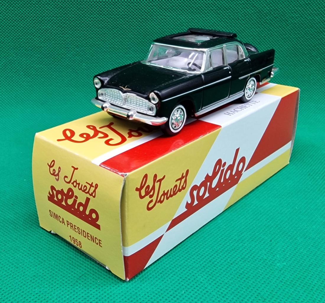 Simca Vedette Presidence 1958 LesAnciennes.com