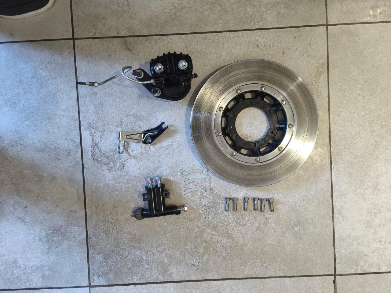 Étrier de frein Droit original KAWASAKI 750 H2 LesAnciennes.com