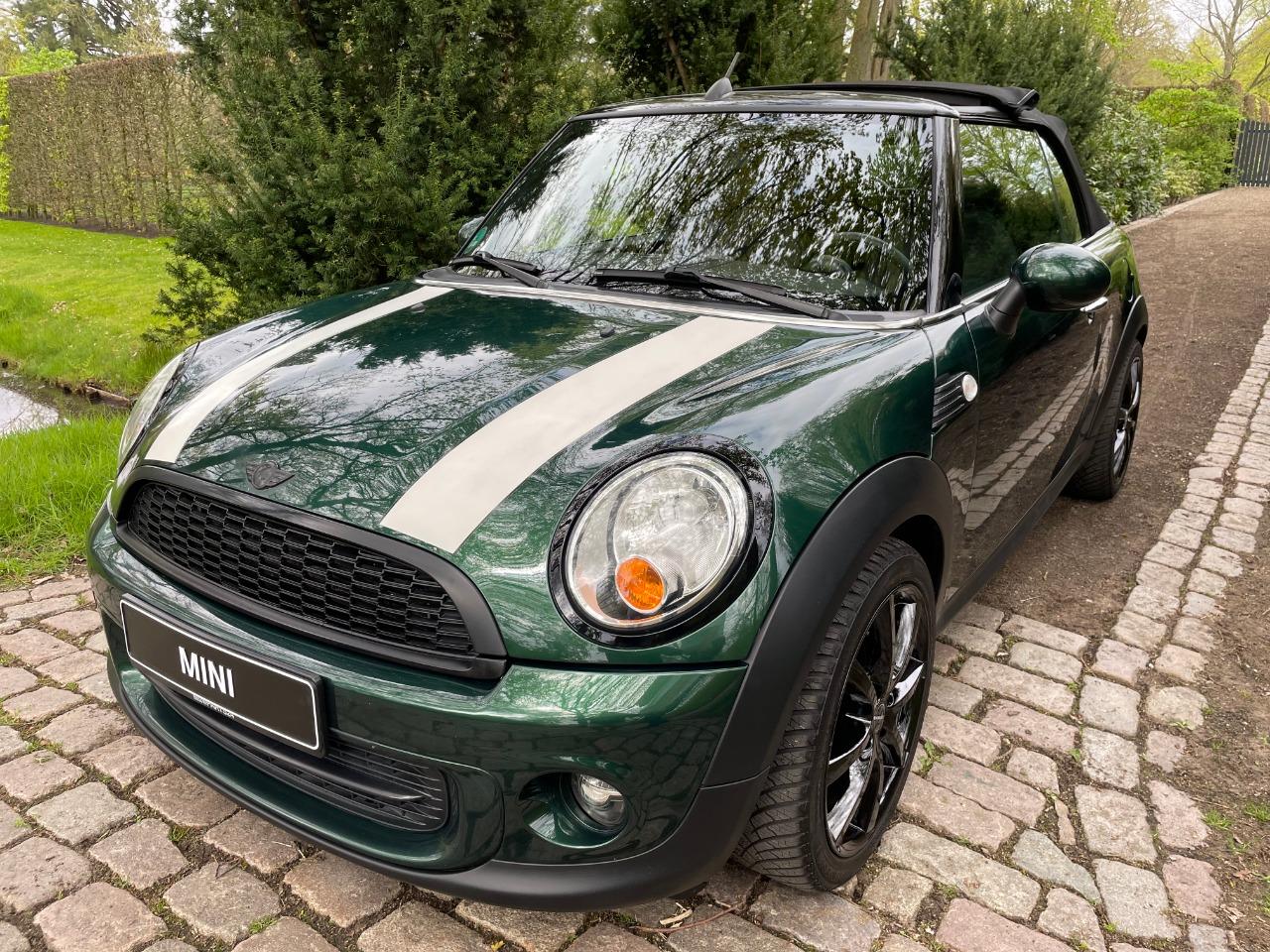 MINI CABRIOLET 1.6 COOPER ONE - 2011 LesAnciennes.com