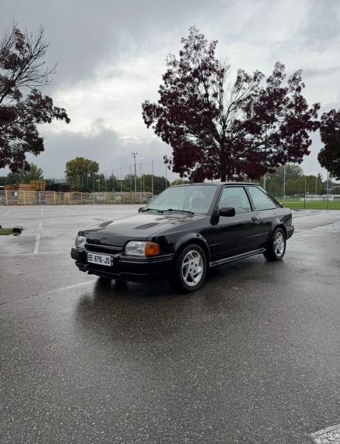 FORD Escort rs turbo - 1987 LesAnciennes.com