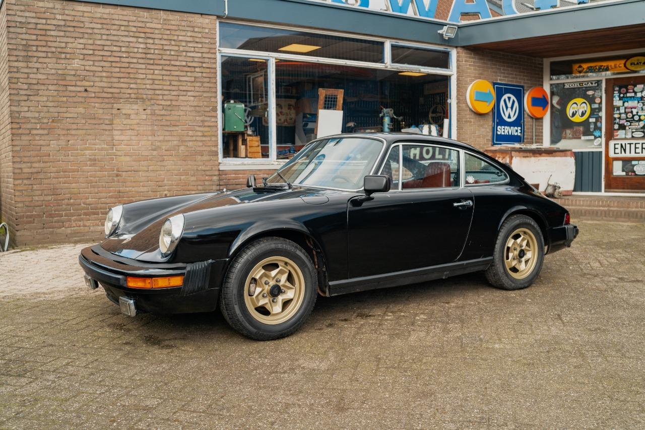 PORSCHE 911 - 1974 LesAnciennes.com
