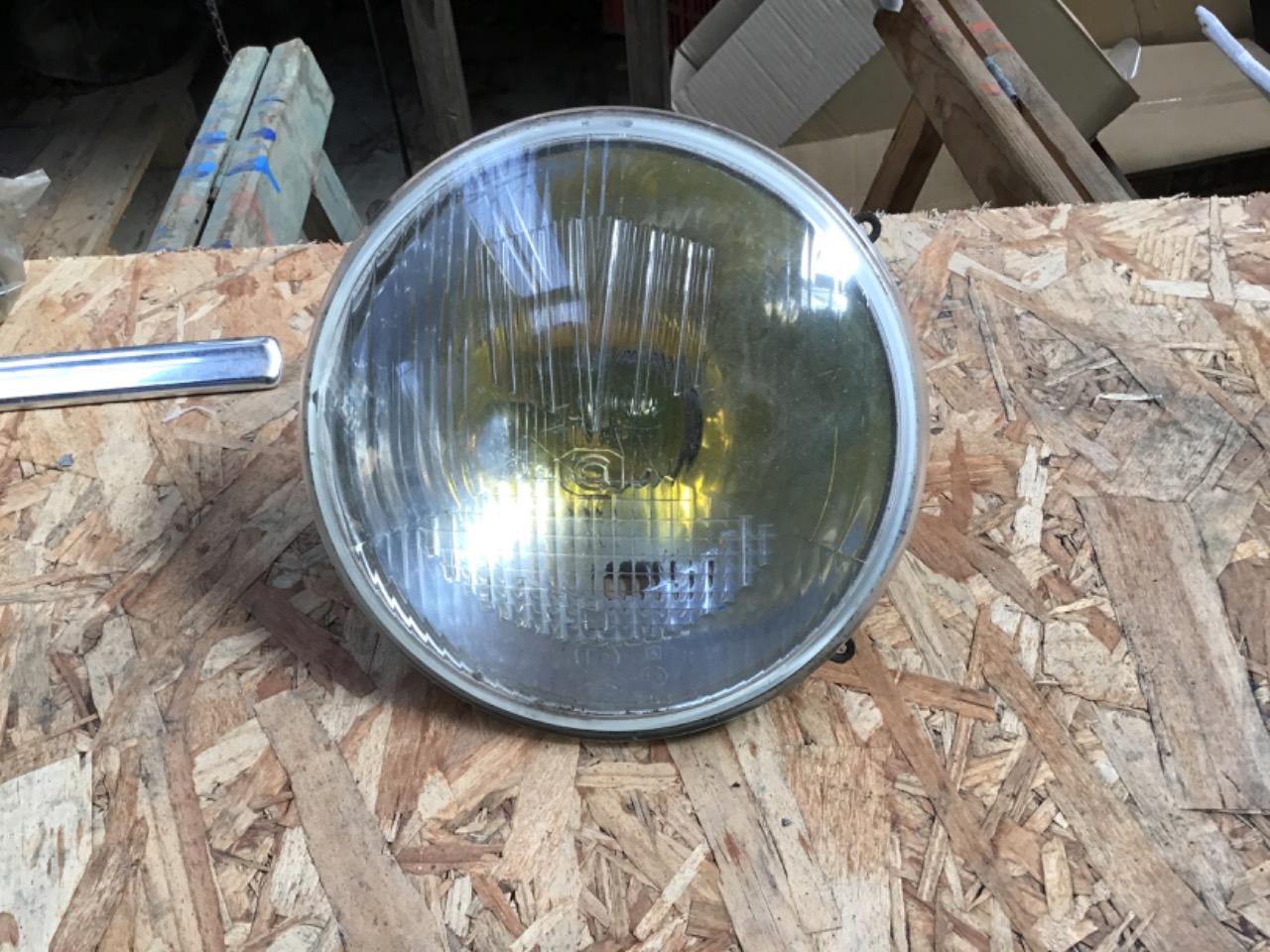 PHARE CIBIE AUSTIN MINI 850/1000 et S LesAnciennes.com