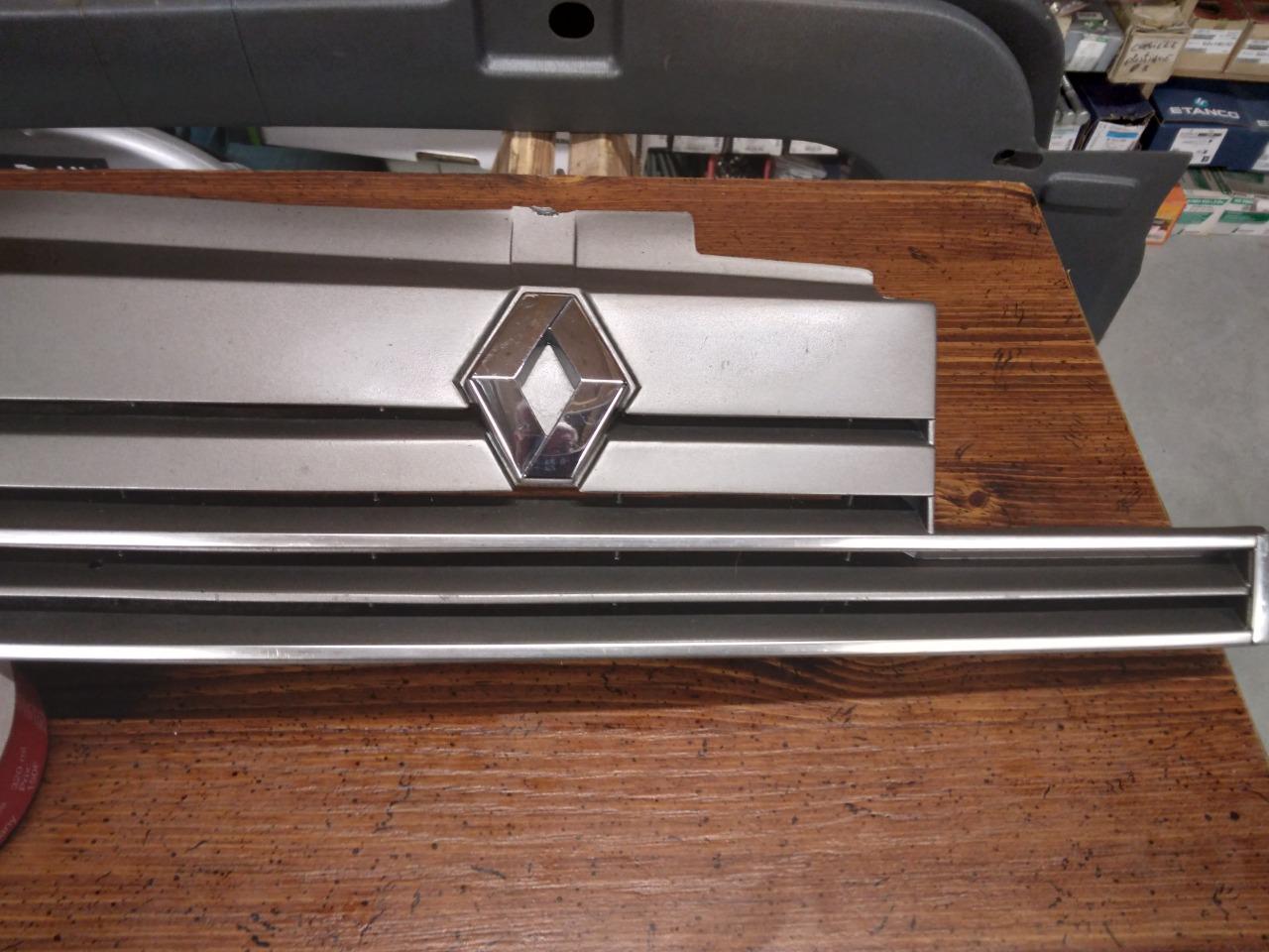 Calandre RENAULT 5 (R5) LesAnciennes.com