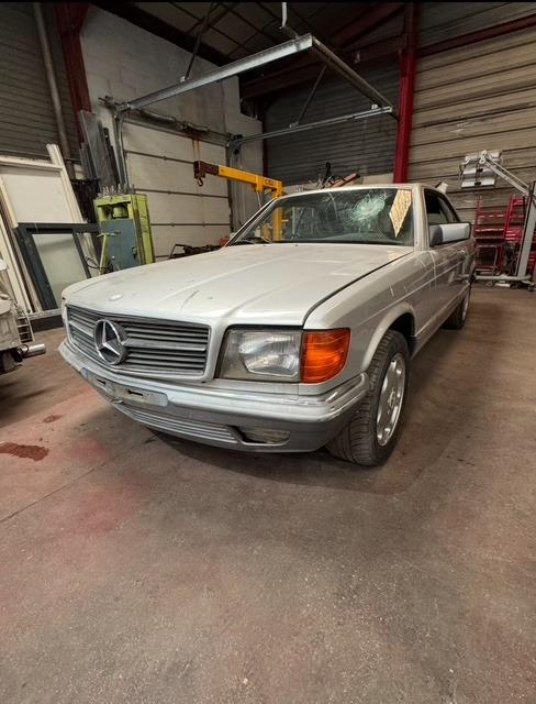 MERCEDES 380 SEC - 1985 LesAnciennes.com