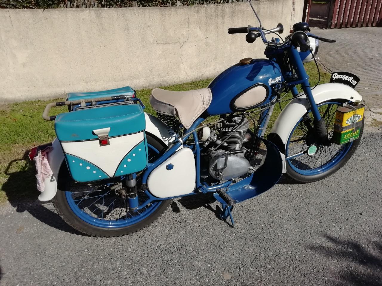 PEUGEOT 55 TA - 1955 LesAnciennes.com