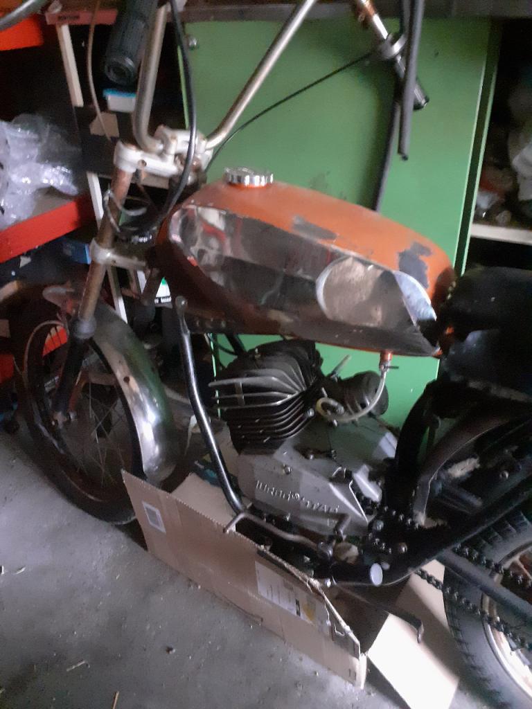 MALAGUTI hombre - 1974 LesAnciennes.com