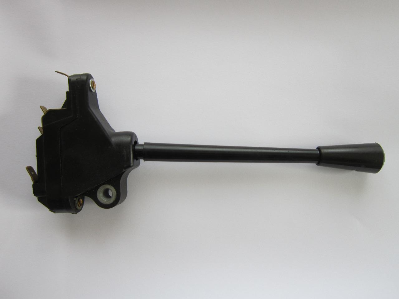 COMMODO PHARE NEUF PEUGEOT - 204 et 304 - 5 Cosses LesAnciennes.com