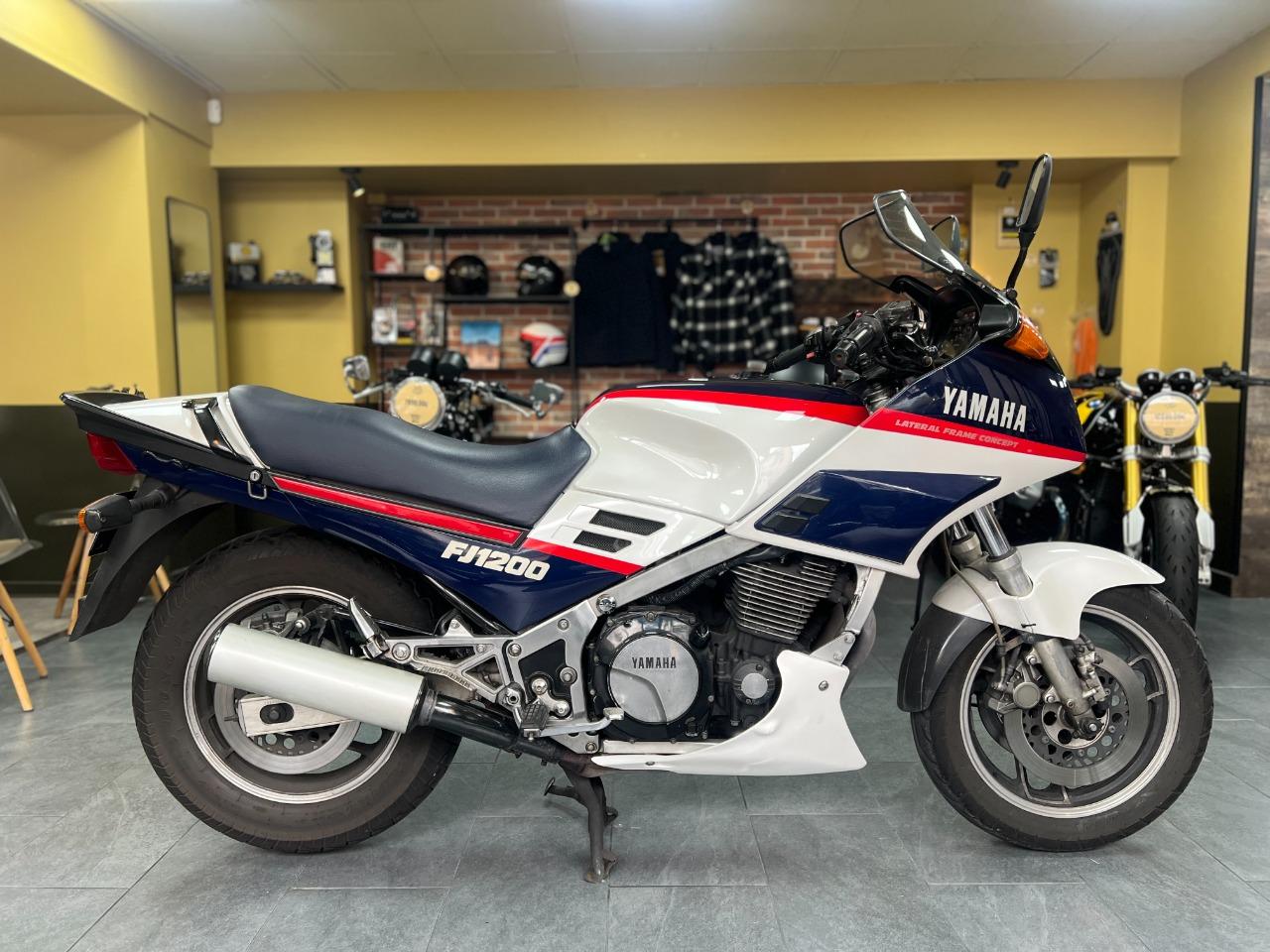 YAMAHA FJ 1200 - 1986 LesAnciennes.com