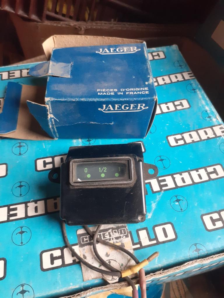 Récepteur carburant CITROEN Dyane LesAnciennes.com