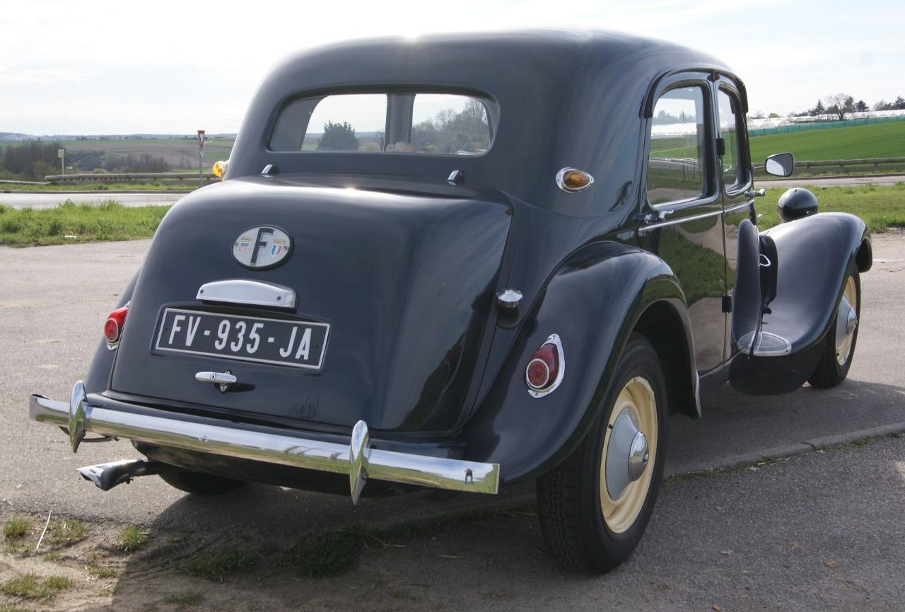 CITROEN Traction 11 BL - 1956 LesAnciennes.com