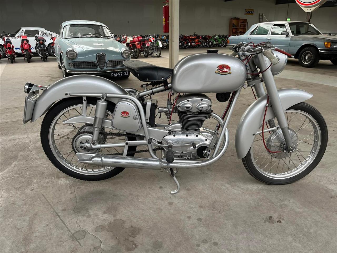 MONDIAL 200 sport 200cc - 1953 LesAnciennes.com