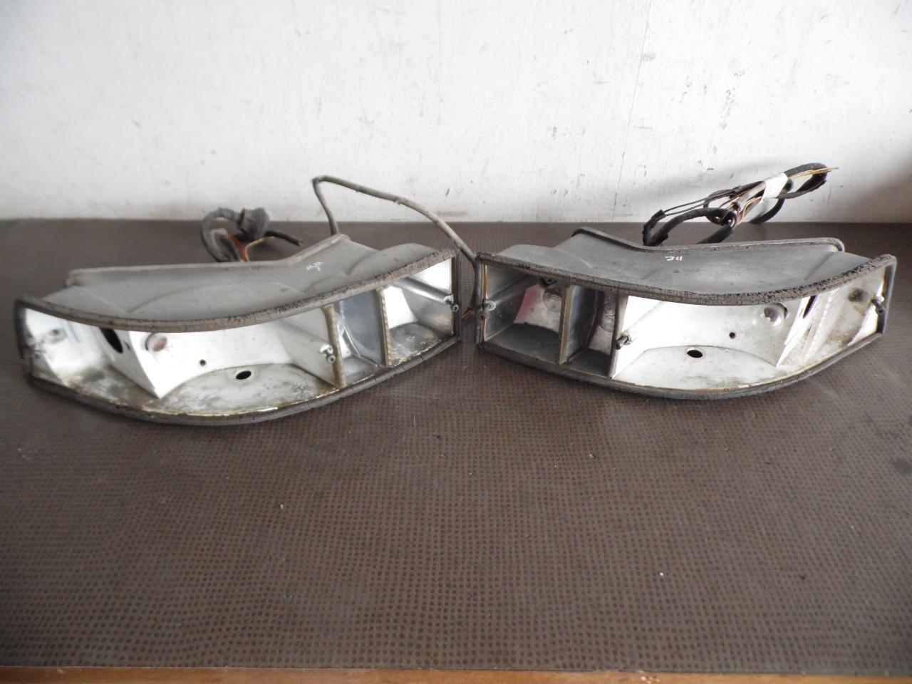 BOITIERS FEUX ARRIERE METAL PORSCHE 911 LesAnciennes.com