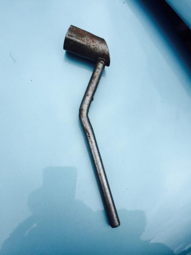 Recherche pièces PANHARD PL 17 LesAnciennes.com
