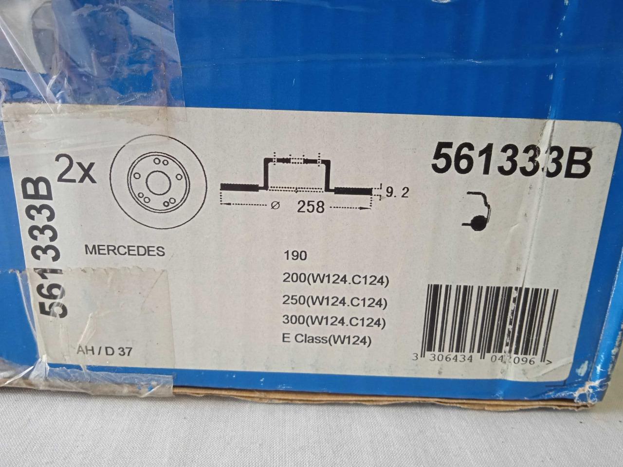 561333B DISQUES FREIN ARMERCEDES 190 200 250 300 LesAnciennes.com