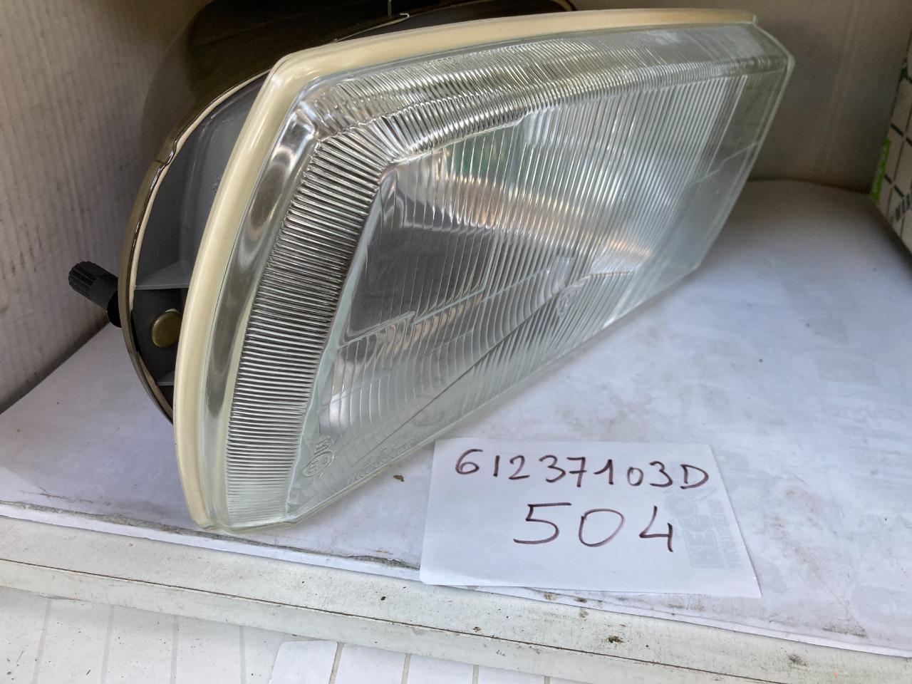 Optique droit neuf VALEO PEUGEOT 504 LesAnciennes.com