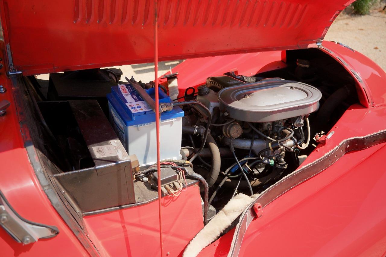 MORGAN 4/4 TOURER - 1982 LesAnciennes.com
