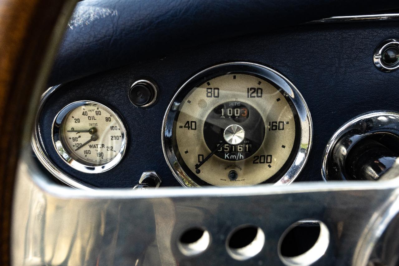 AUSTIN HEALEY 3000 BT7 Mk1 - 1961 LesAnciennes.com