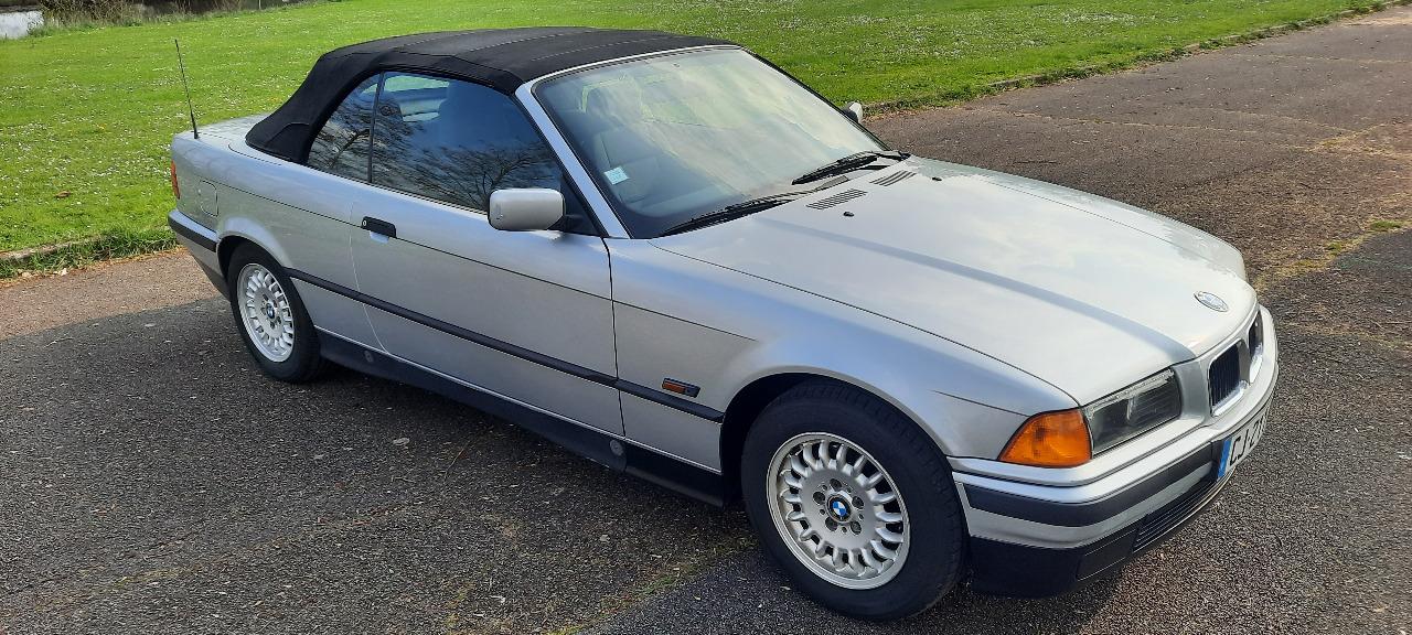 BMW 318 E36 Cabriolet - 1995 LesAnciennes.com