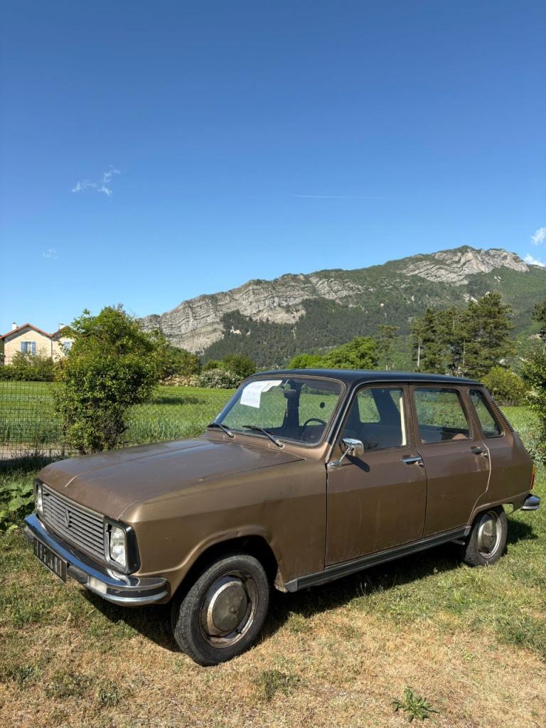 RENAULT 6 (R6) - 1974 LesAnciennes.com