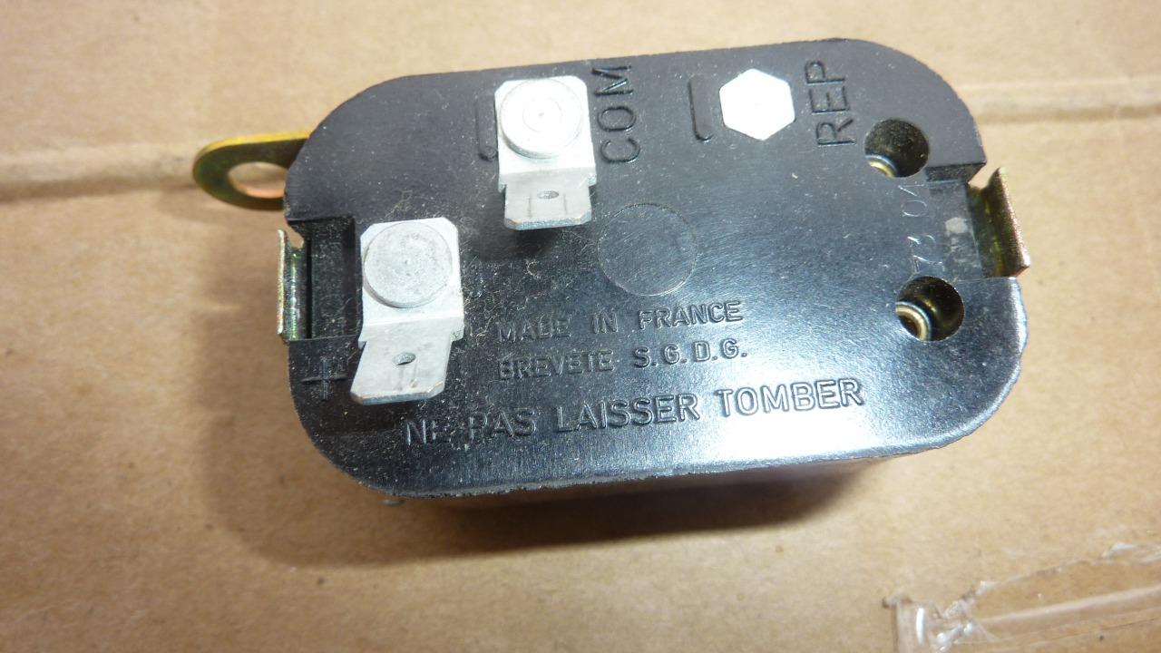 Horloge12 volts Peugeot simca talbot LesAnciennes.com