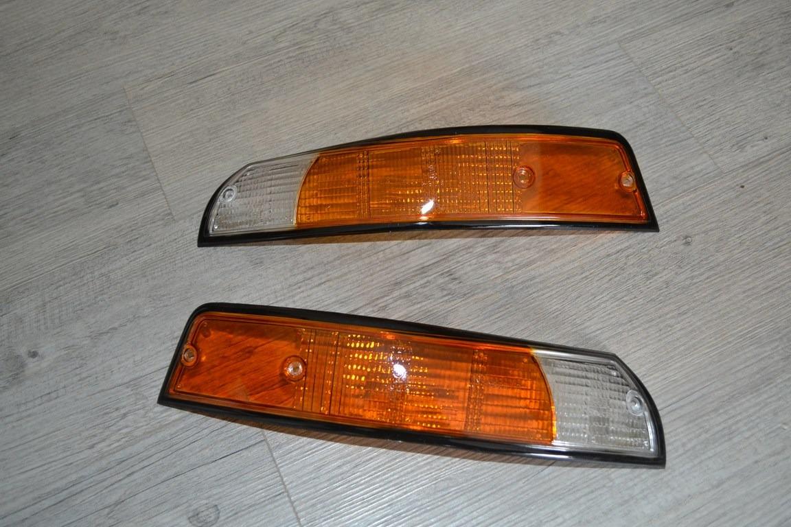 Paire Cabochons AV PORSCHE 911 1965-70, tour noir LesAnciennes.com