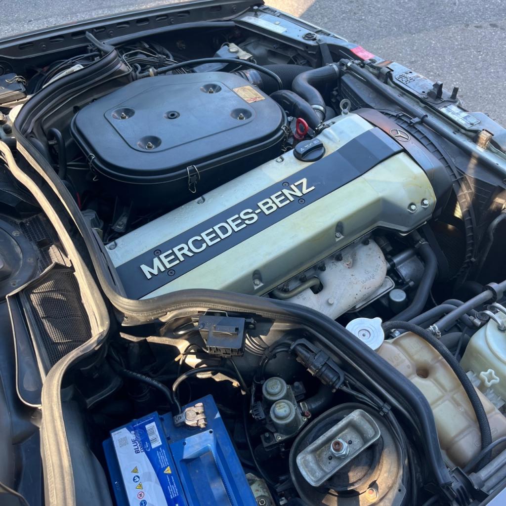 MERCEDES 300 CE -24 - 1990 LesAnciennes.com
