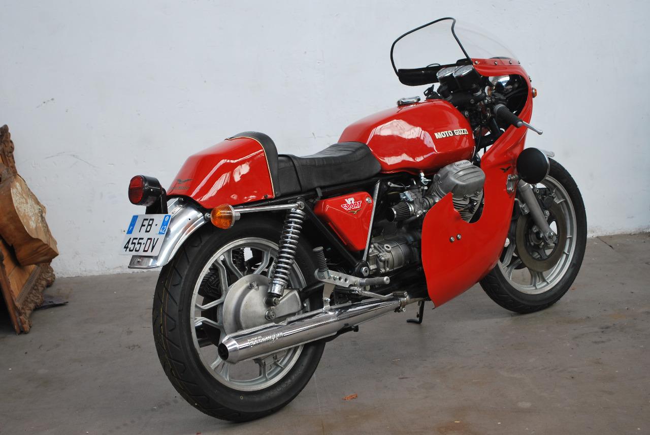 MOTO GUZZI V7 V7 sport - 1972 LesAnciennes.com