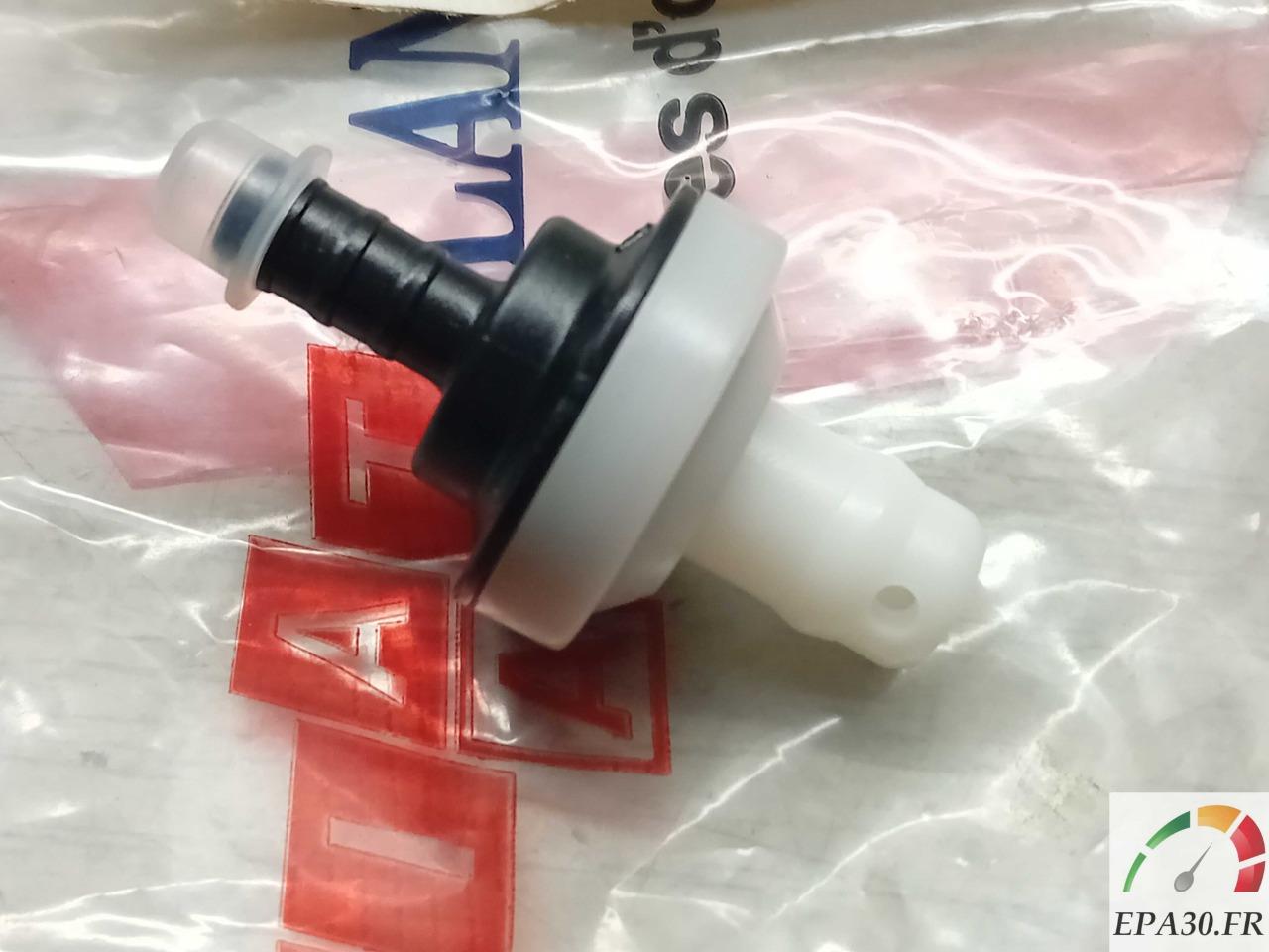 7585346 SOUPAPE DEGAZAGE RESERVOIR FIAT UNO LesAnciennes.com