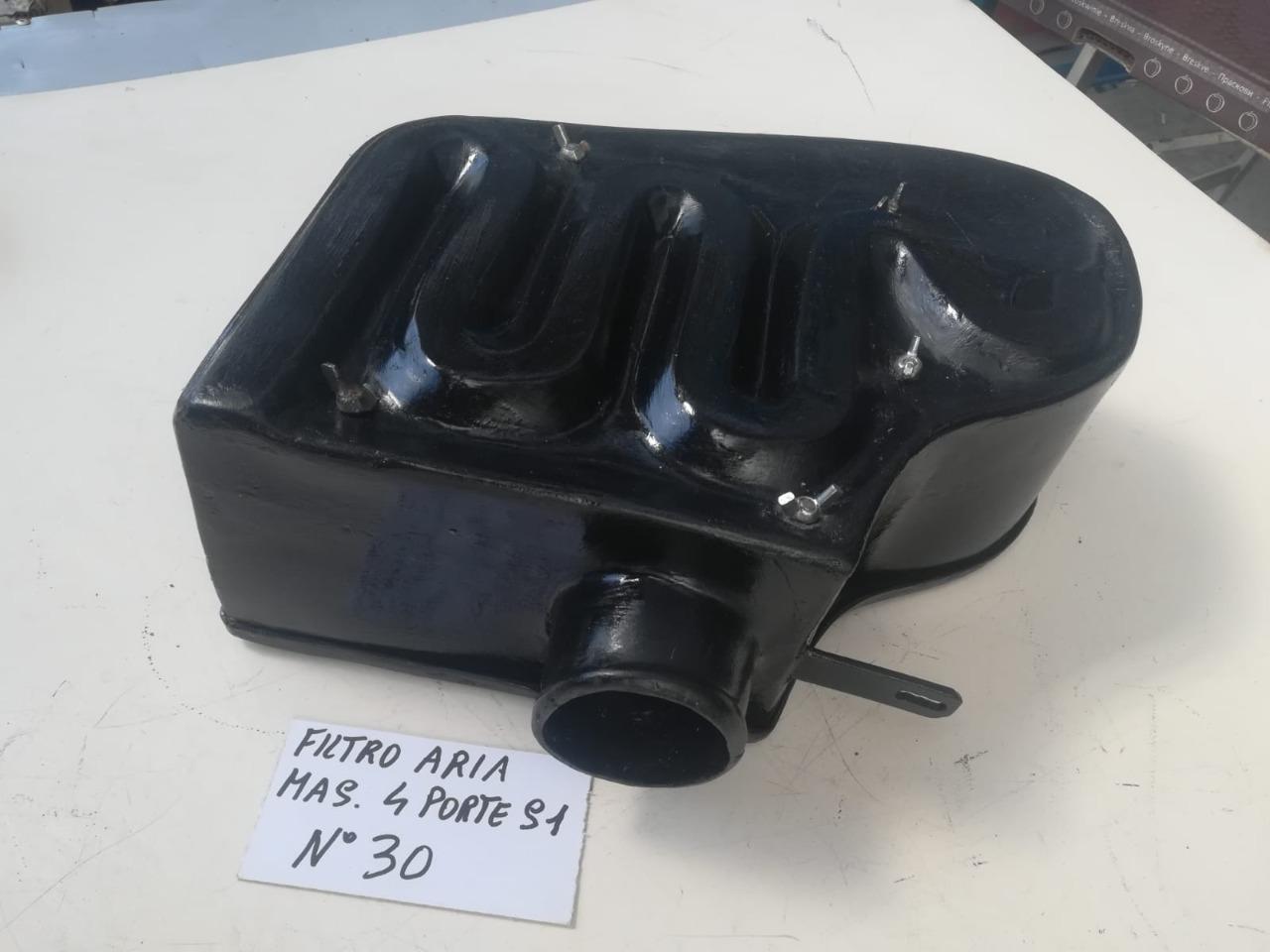 Boîtier filtre à air sous l'aile Maserati Qtp s1 LesAnciennes.com