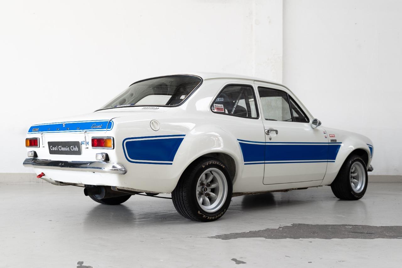 FORD Escort RS2000 - 1975 LesAnciennes.com