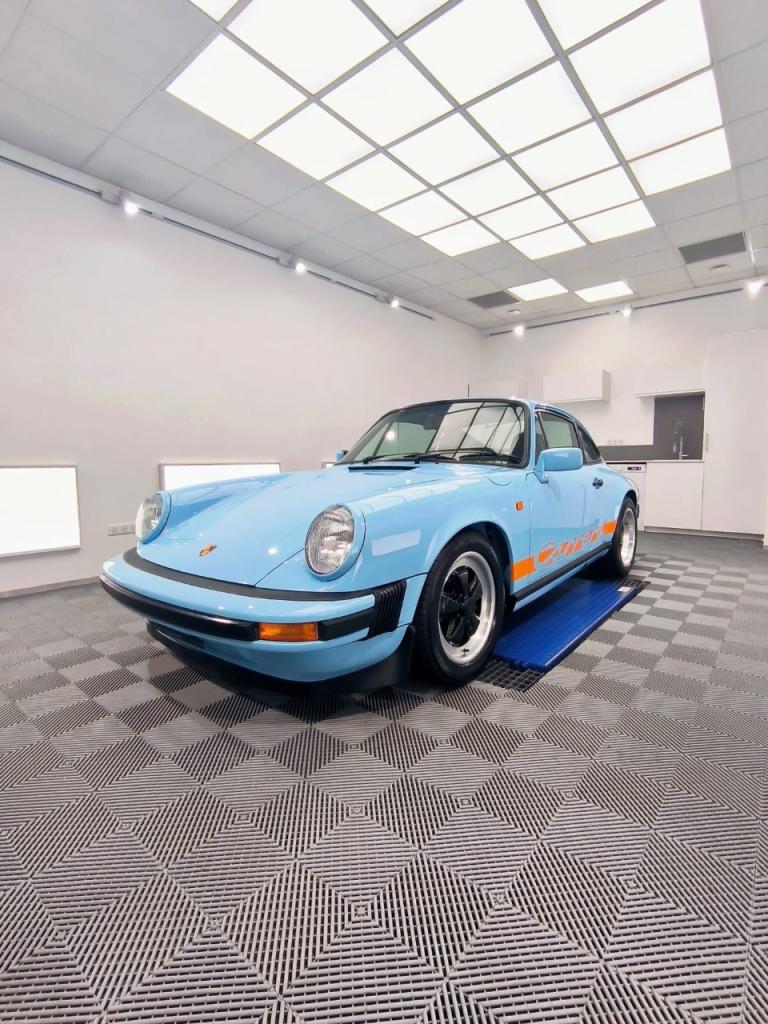 PORSCHE 911 SC 3.0l 204cv - 1983 LesAnciennes.com